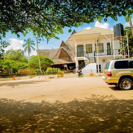 Flamingo Hotel Kinyerezi Dar es Salaam Extérieur photo