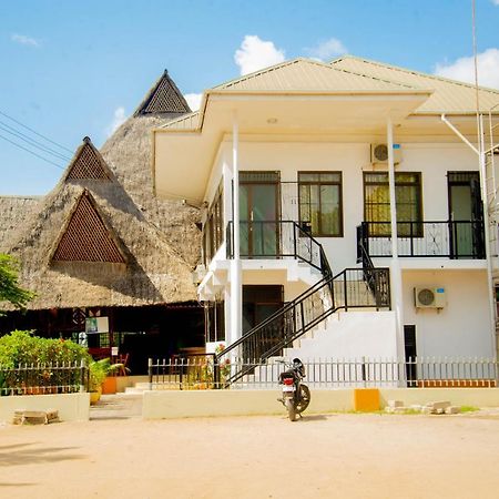 Flamingo Hotel Kinyerezi Dar es Salaam Extérieur photo