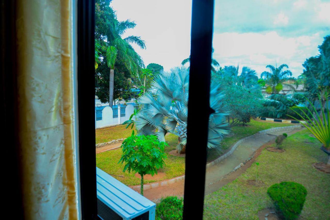 Flamingo Hotel Kinyerezi Dar es Salaam Extérieur photo